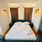 Mueptela Alacati Hotel 3*