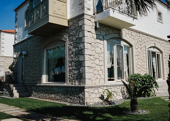 Mueptela Alacati Hotel 3*